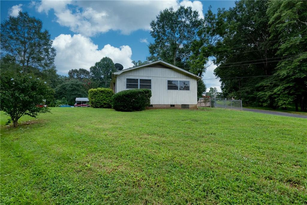 1037 Little Road Newton, NC 28658 - Photo 6 of 44 Gallery Image 6