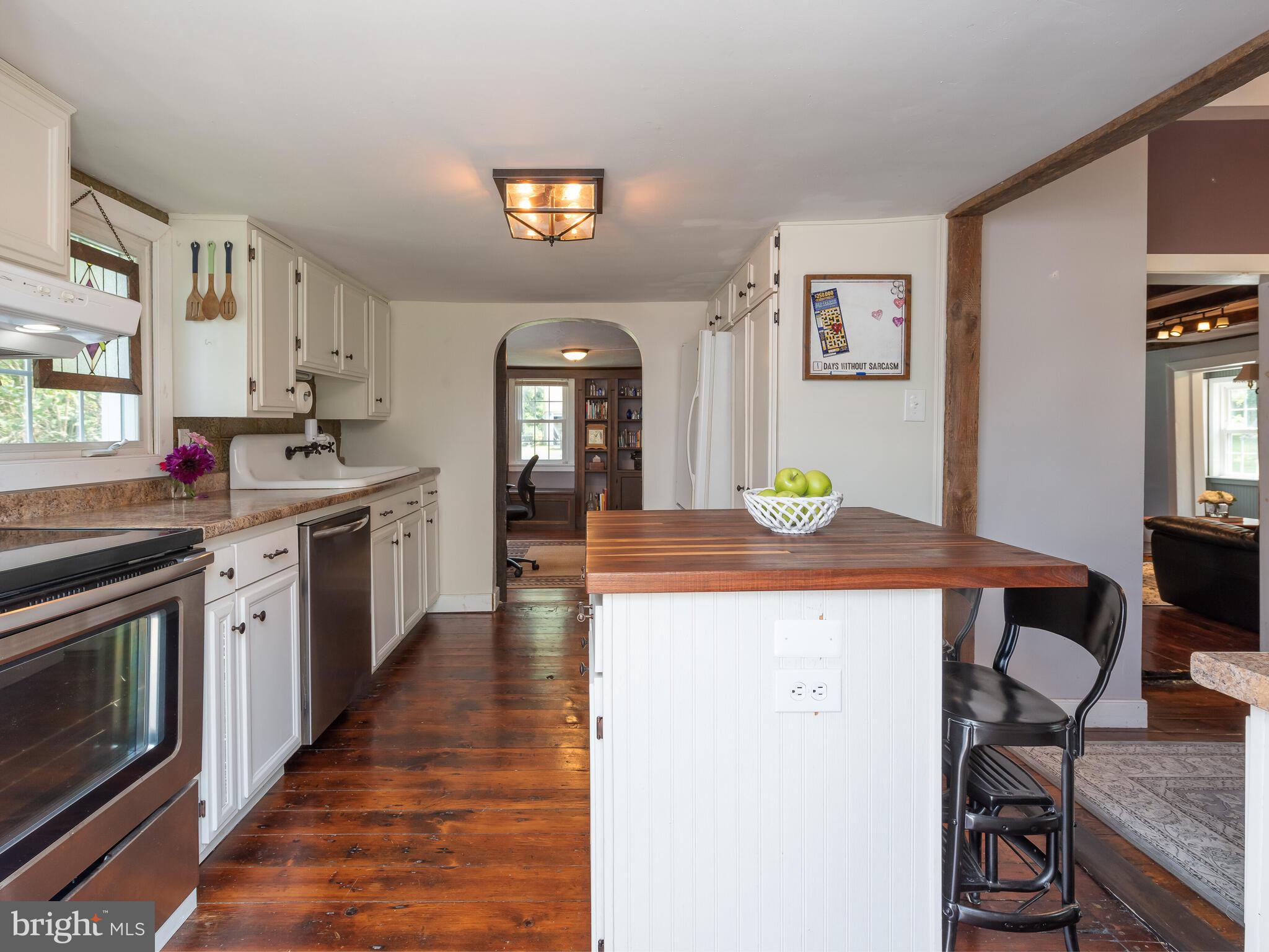 390 Corner Ketch Road Downingtown, PA 19335 - Photo 8 of 28 Gallery Image 8