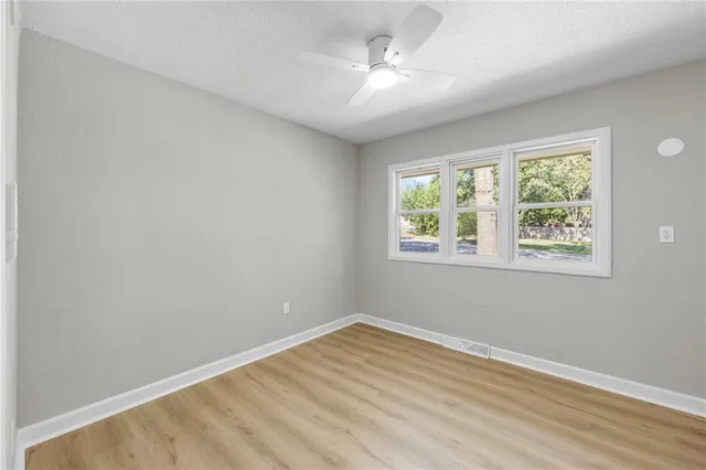 $650,000 | 7019 West 69th Terrace, Overland Park, KS 66204