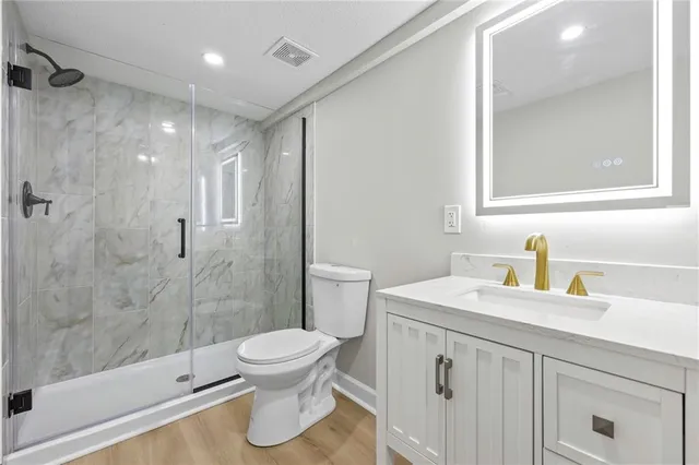 $699,000 | 7019 West 69th Terrace, Overland Park, KS 66204