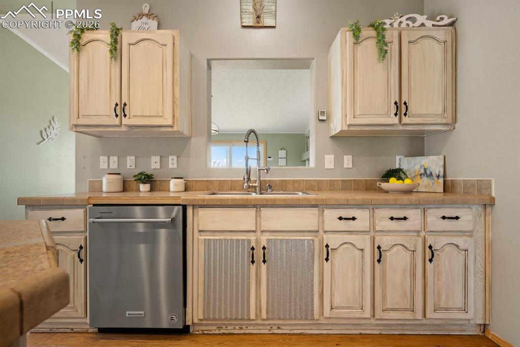 6289 Galbreth Road Pueblo, CO 81005 - Photo 12 of 48