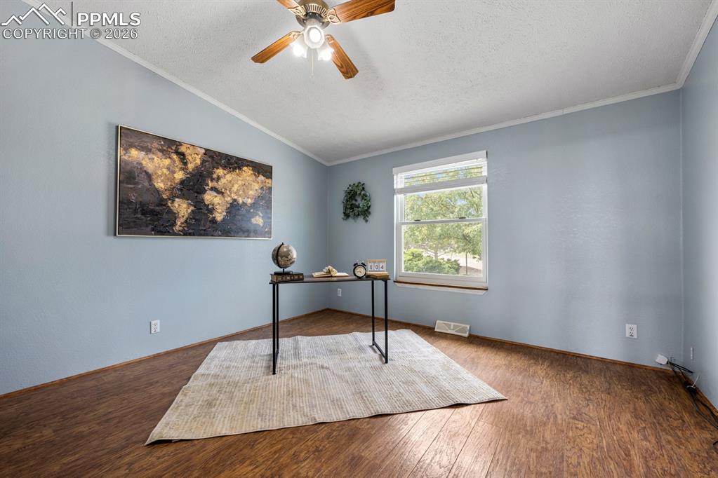 6289 Galbreth Road Pueblo, CO 81005 - Photo 5 of 48