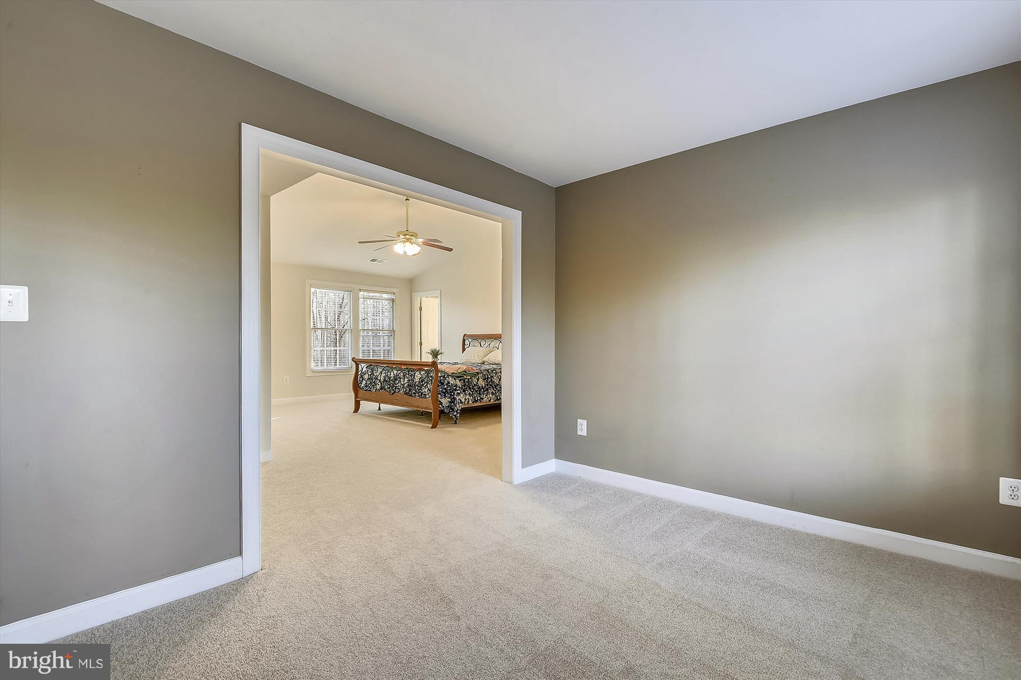 2019 Gresham Lane Davidsonville, MD 21035 - Photo 40 of 85 Master BR sitting room