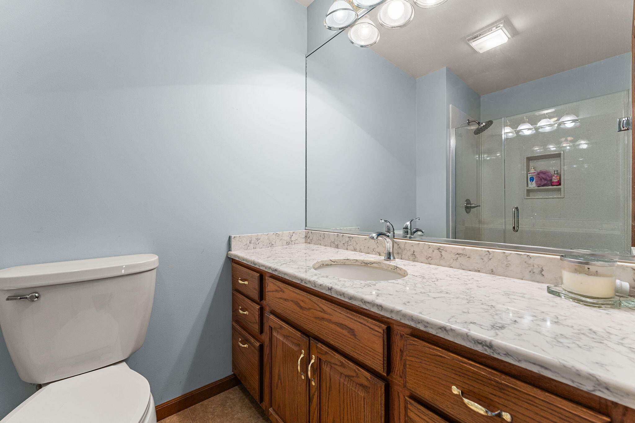 533 Begonia Street Southeast, Unit B DeMotte, IN 46310 - Photo 21 of 33 2048x1365