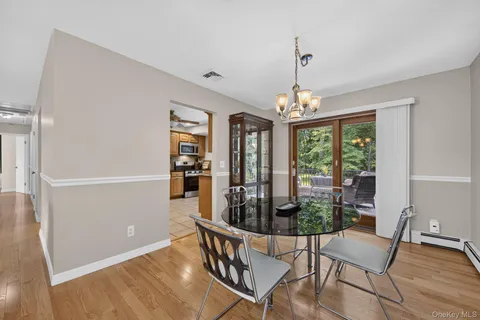 $540,000 | 9 Pleasant Lane, Poughkeepsie, NY 12603