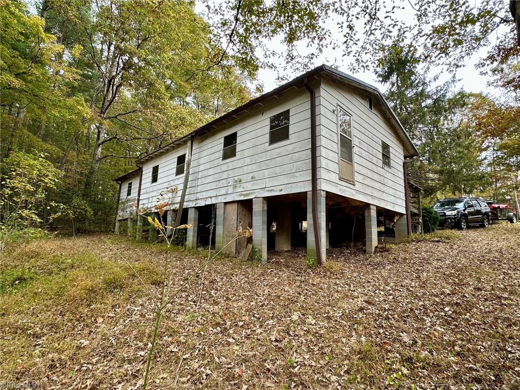 375 Ed Nixon Road Thurmond, NC 28683 - Photo 7 of 31