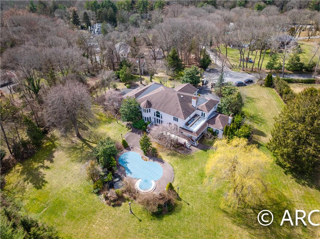 66 Wolver Hollow Road Glen Head, NY 11545 - Photo 4 of 46