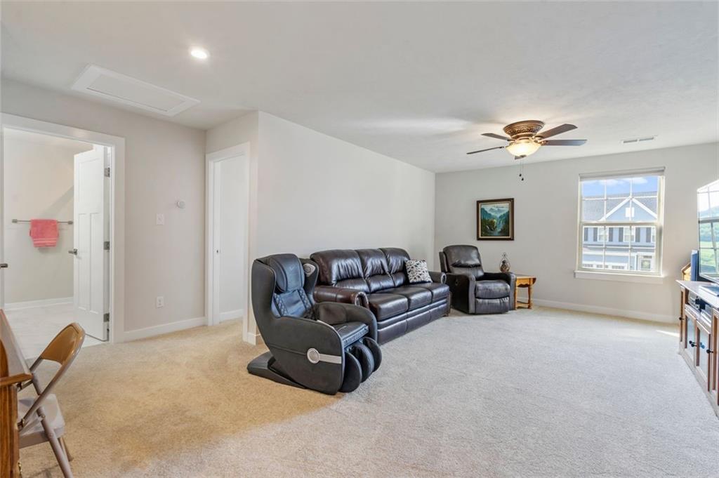 235 Regency Drive Eighty Four, PA 15330 - Photo 27 of 37 a living room with furniture