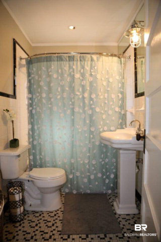 102 South Fulton Street Mobile, AL 36606 - Photo 7 of 21