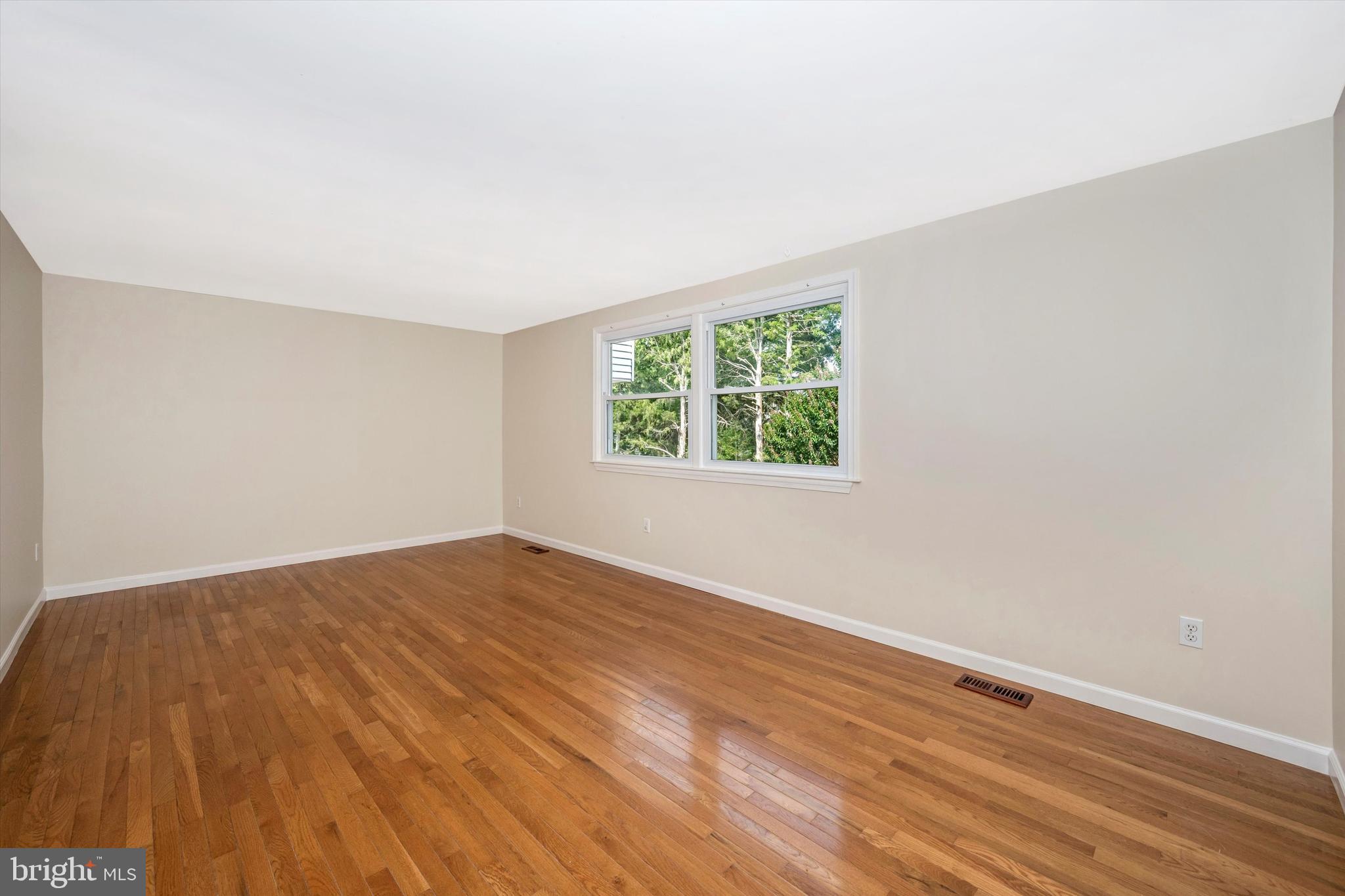17643 Kohlhoss Road Poolesville, MD 20837 - Photo 12 of 38
