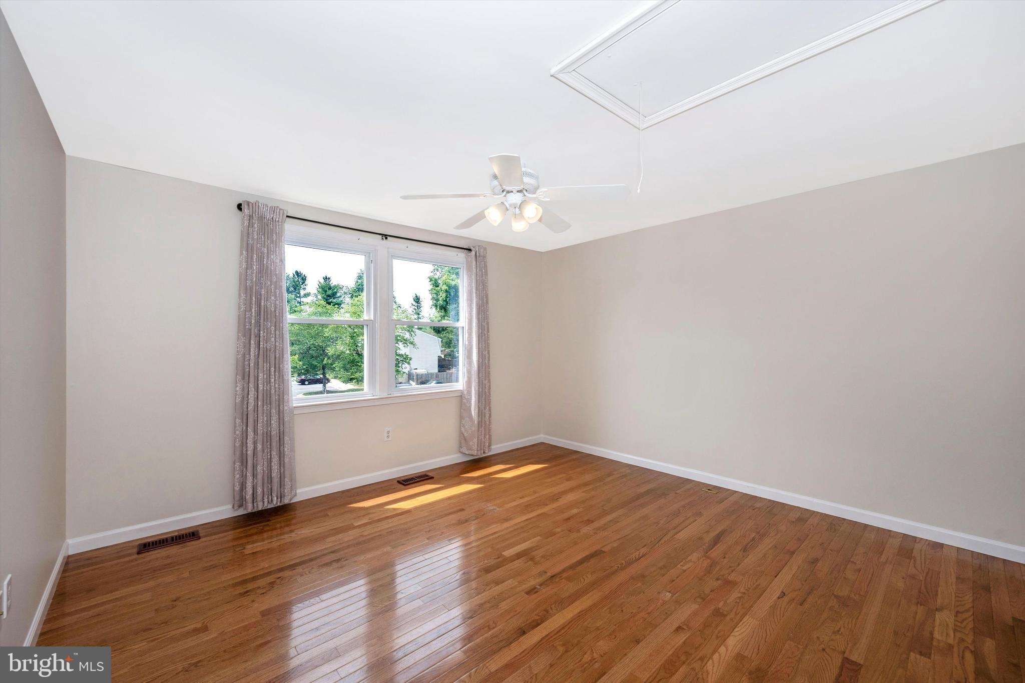 17643 Kohlhoss Road Poolesville, MD 20837 - Photo 16 of 38