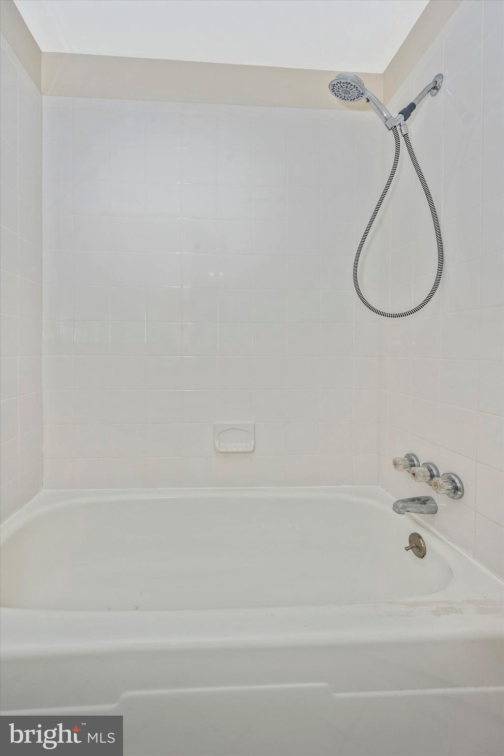 17643 Kohlhoss Road Poolesville, MD 20837 - Photo 24 of 38