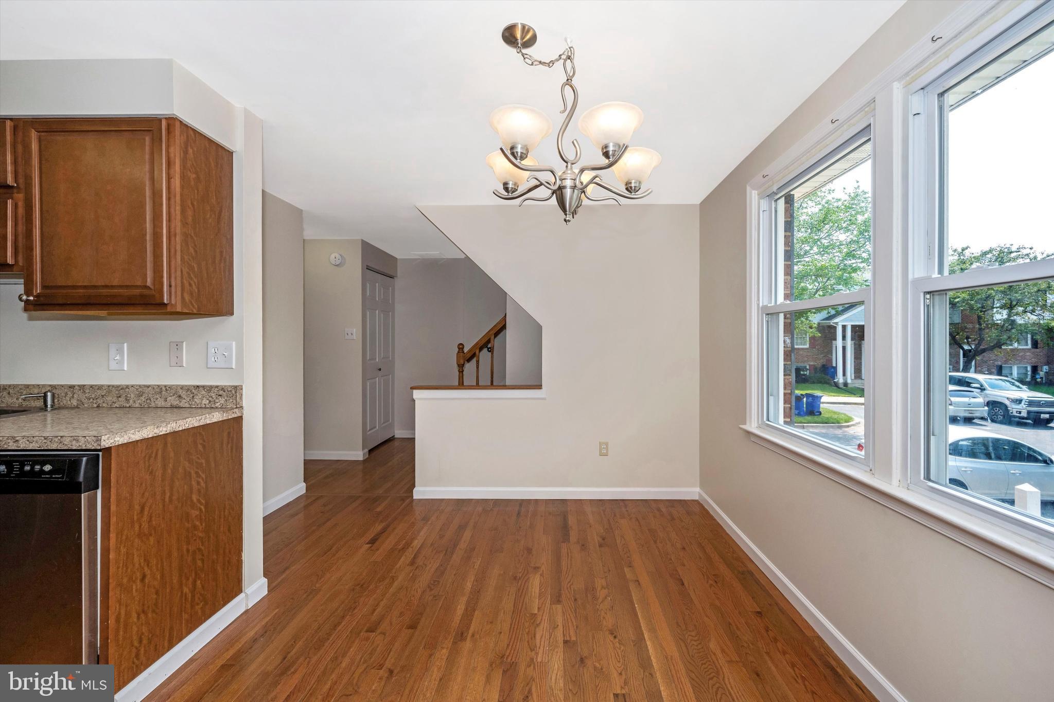 17643 Kohlhoss Road Poolesville, MD 20837 - Photo 5 of 38