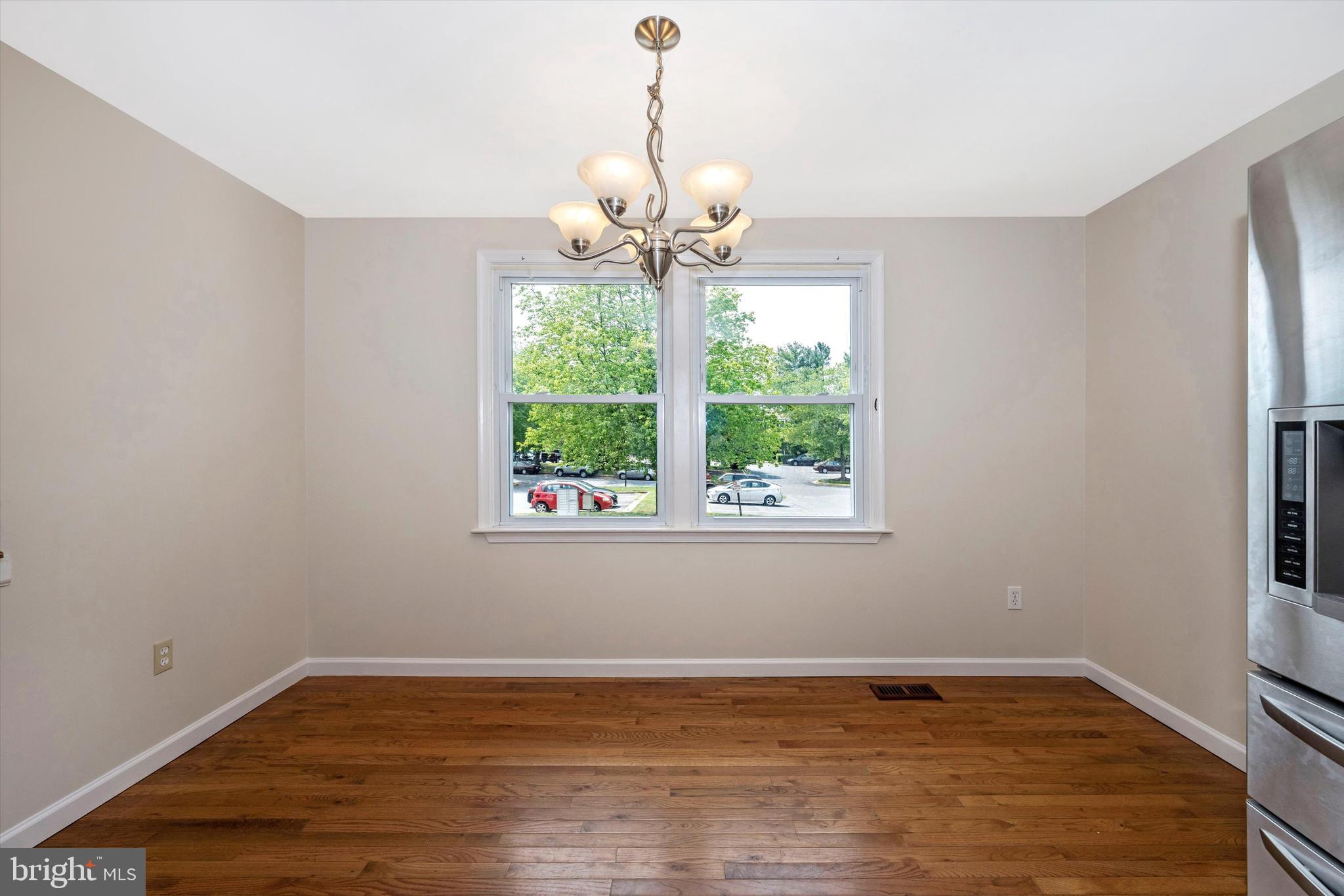 17643 Kohlhoss Road Poolesville, MD 20837 - Photo 6 of 38