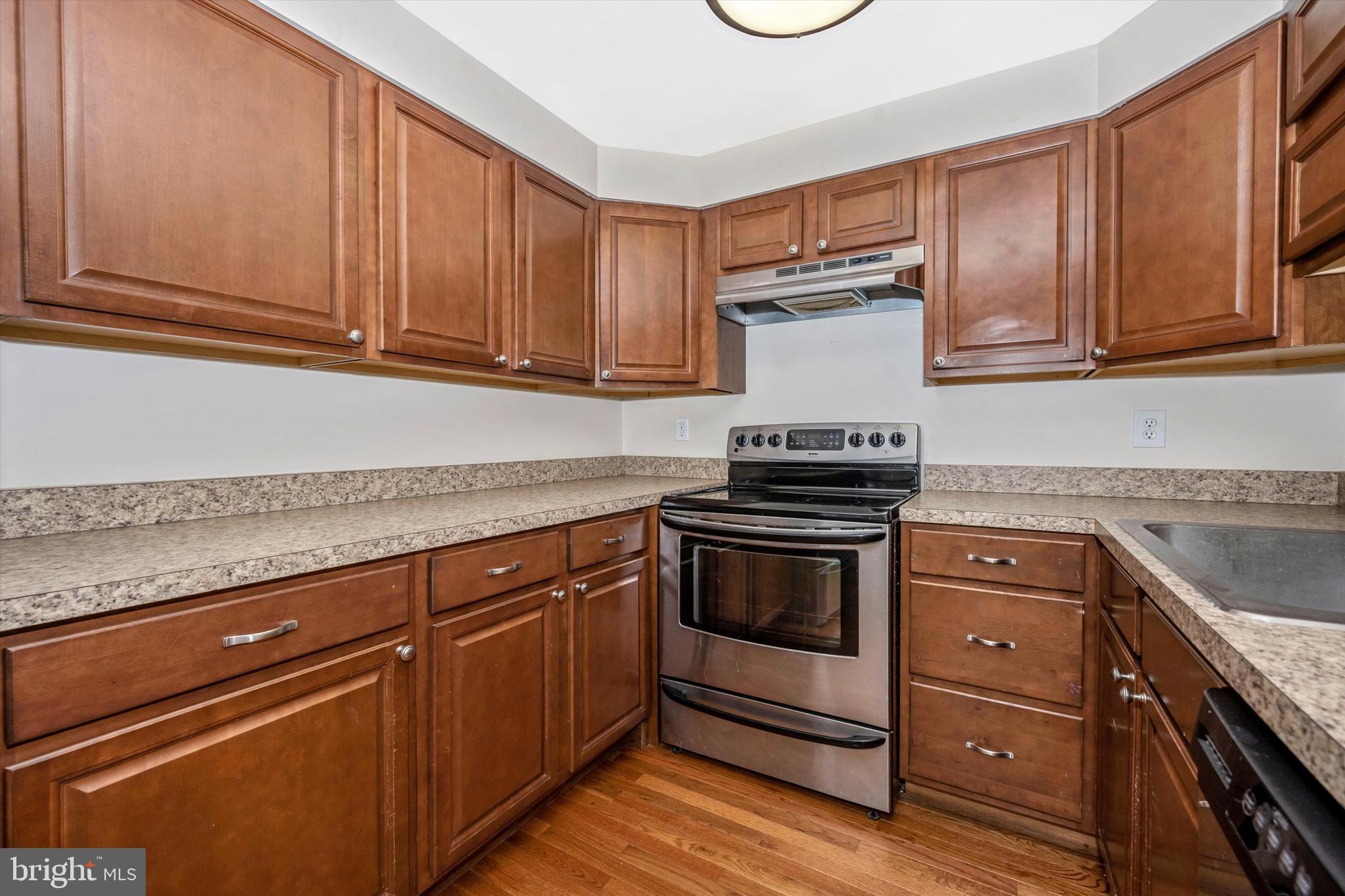 17643 Kohlhoss Road Poolesville, MD 20837 - Photo 7 of 38