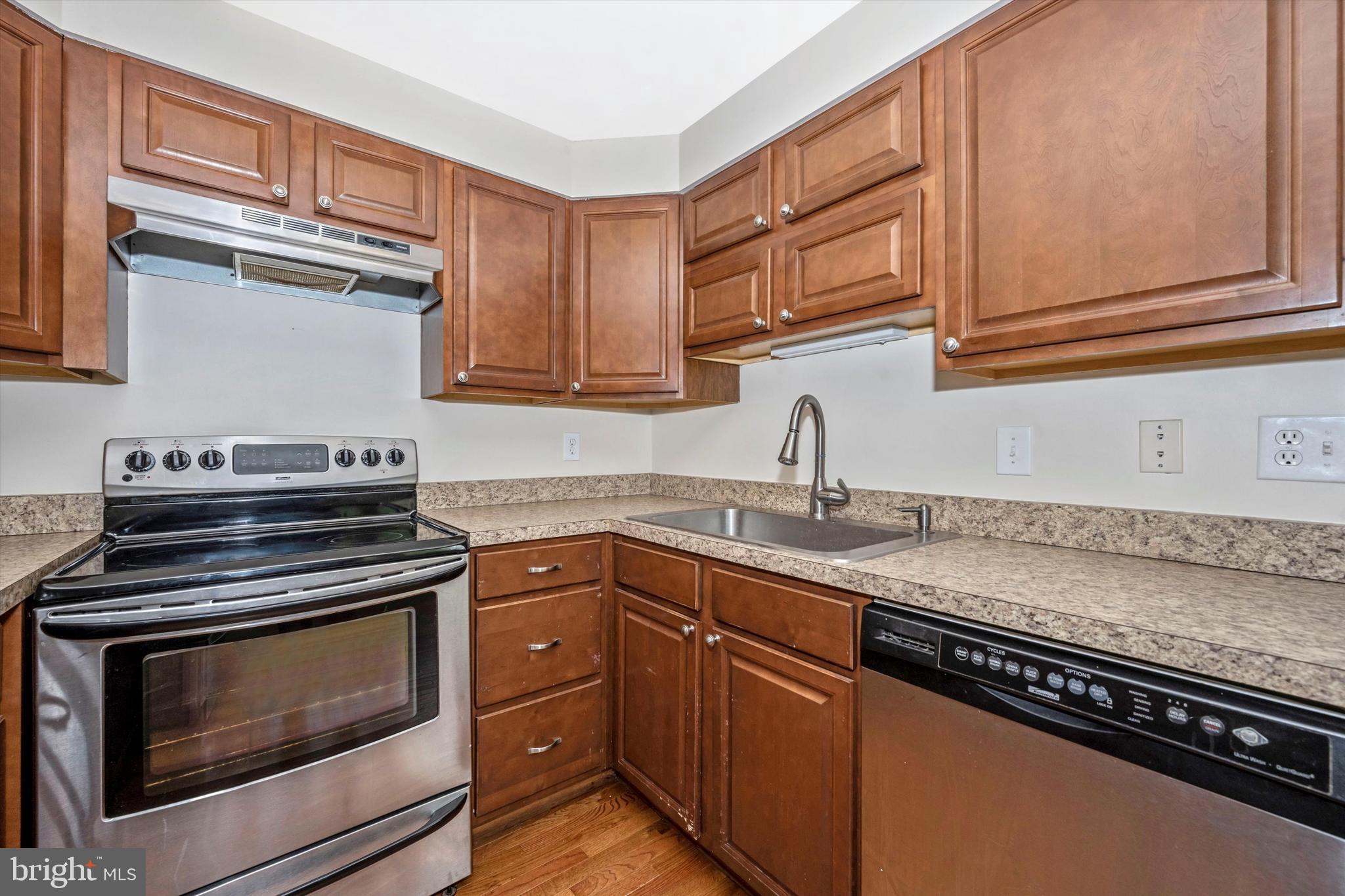 17643 Kohlhoss Road Poolesville, MD 20837 - Photo 9 of 38