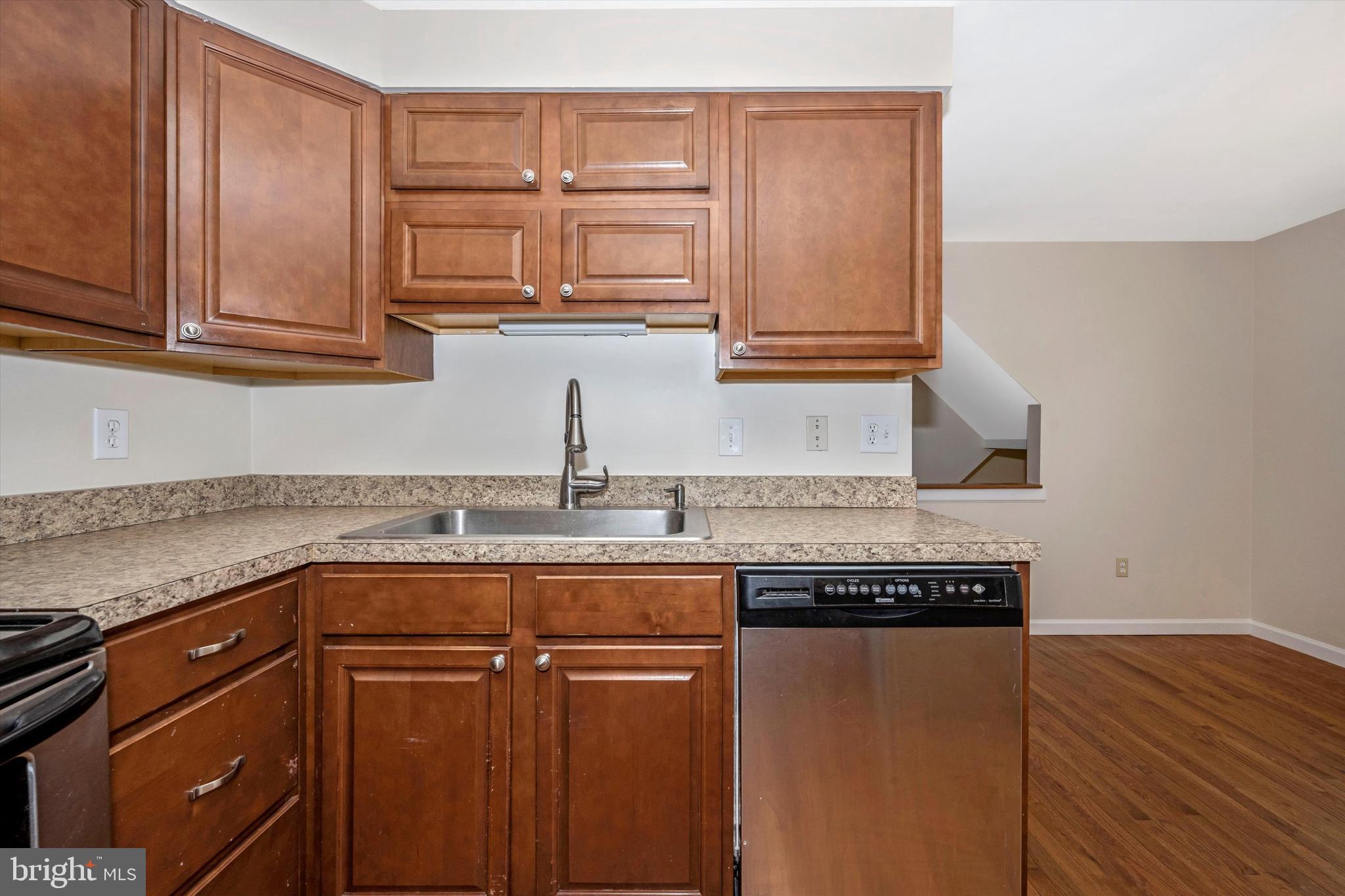 17643 Kohlhoss Road Poolesville, MD 20837 - Photo 10 of 38