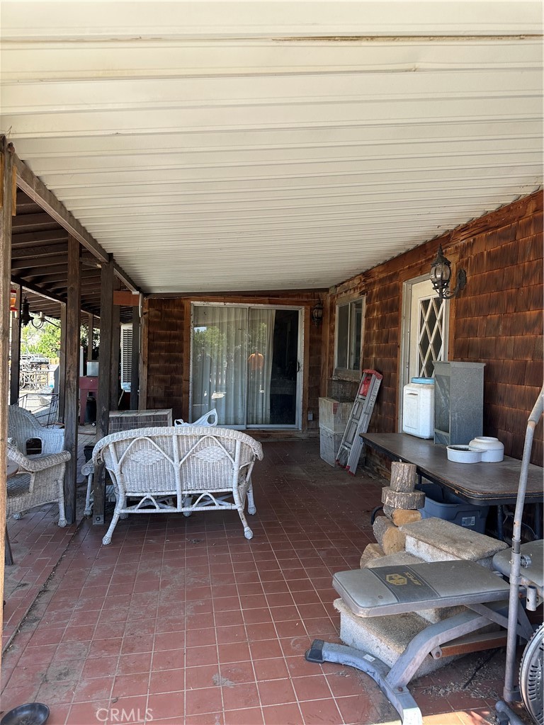 21520 Gold Valley Road Perris, CA 92570 - Photo 5 of 18 Front deck/porch