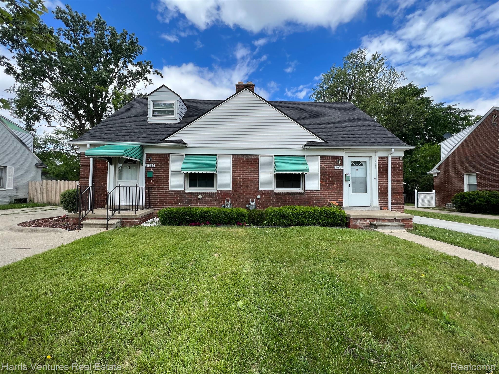 21635-39 Moross Road Grosse Pointe, MI 48236 - Photo 2 of 24 Front of Home