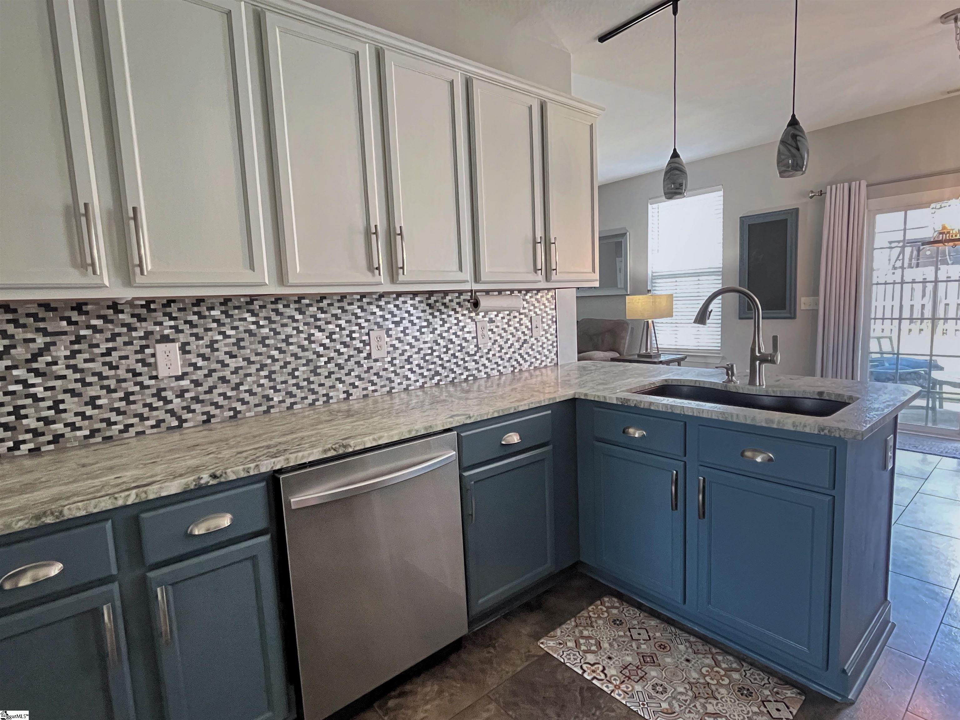 236 Worcester Lane Easley, SC 29642 - Photo 15 of 48