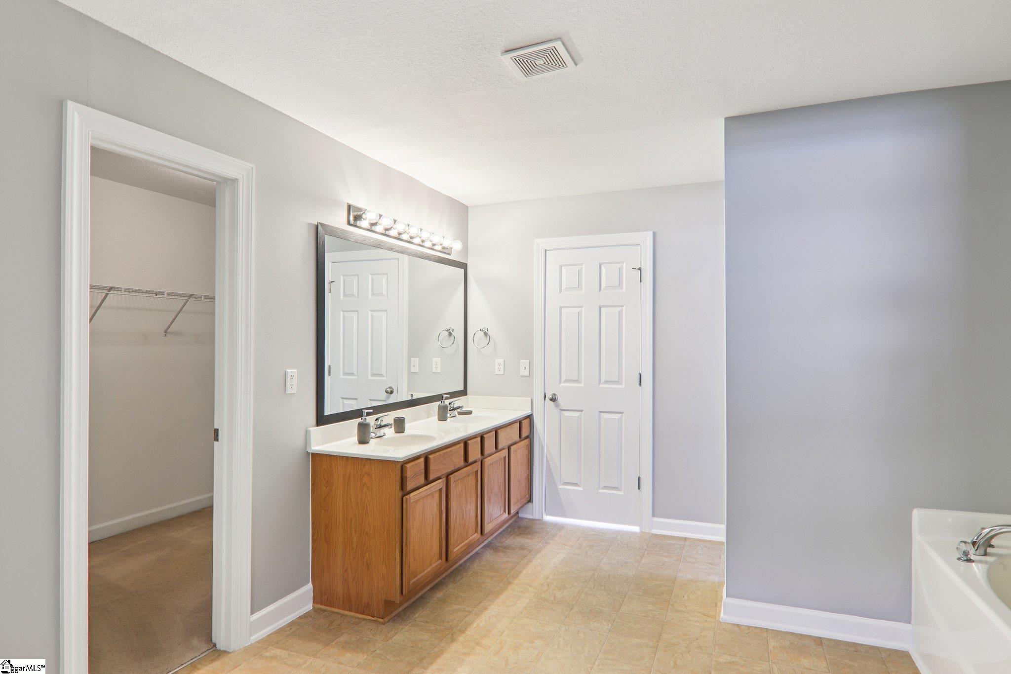 236 Worcester Lane Easley, SC 29642 - Photo 29 of 48