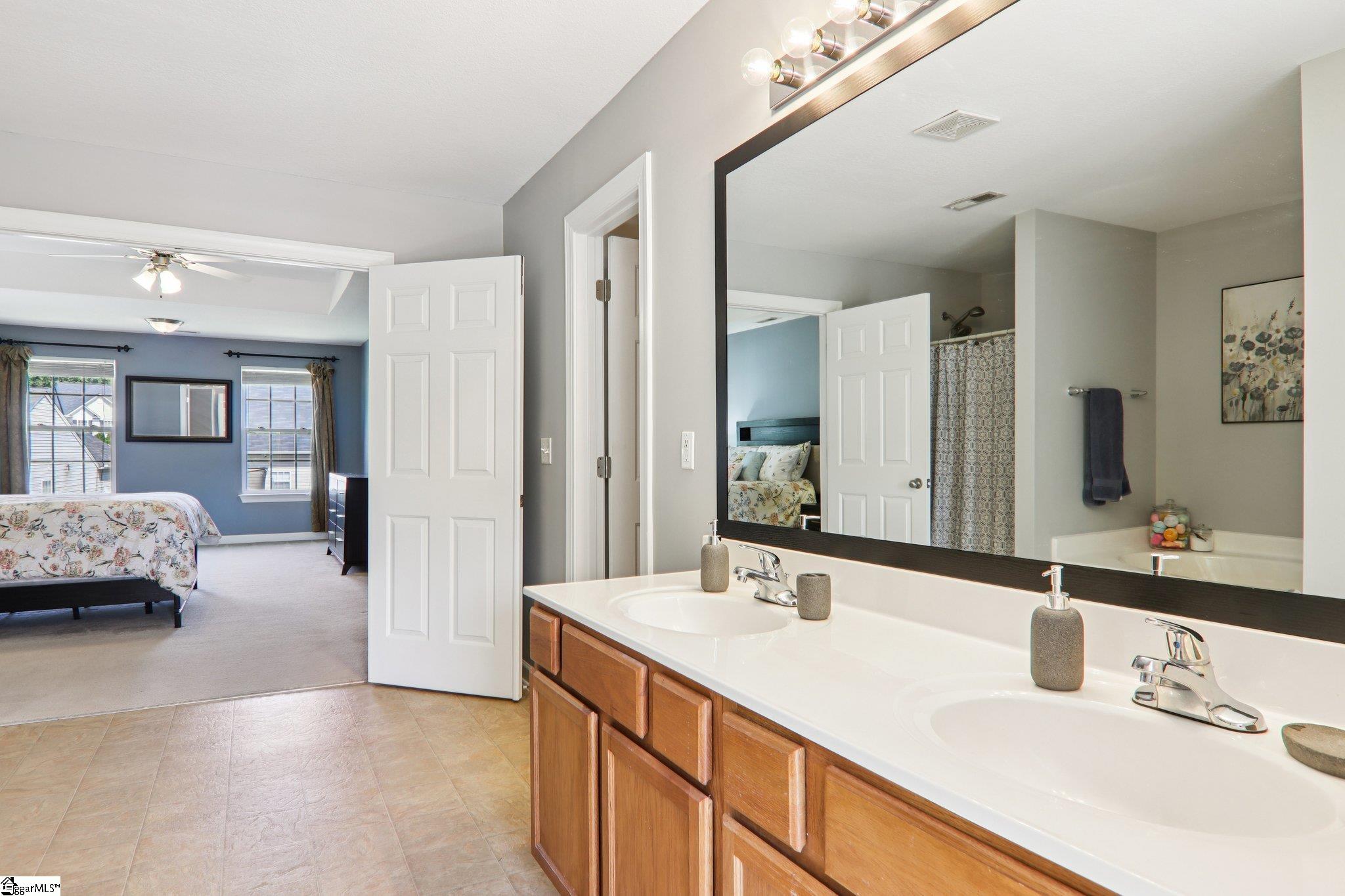 236 Worcester Lane Easley, SC 29642 - Photo 33 of 48