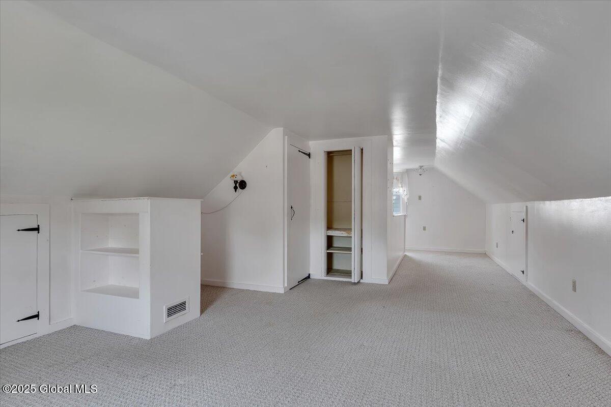 327 Sullivan Road Schenectady, NY 12304 - Photo 19 of 31 25-P1430669