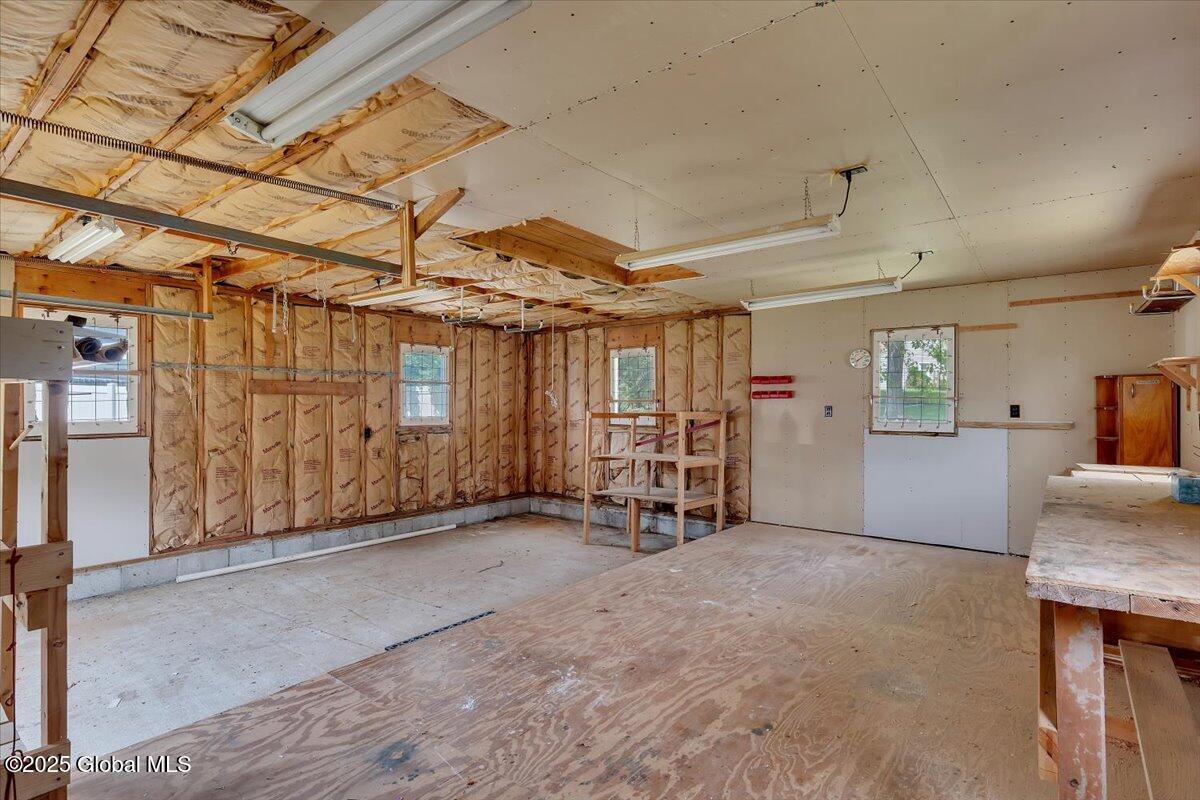 327 Sullivan Road Schenectady, NY 12304 - Photo 29 of 31 28-P1430527