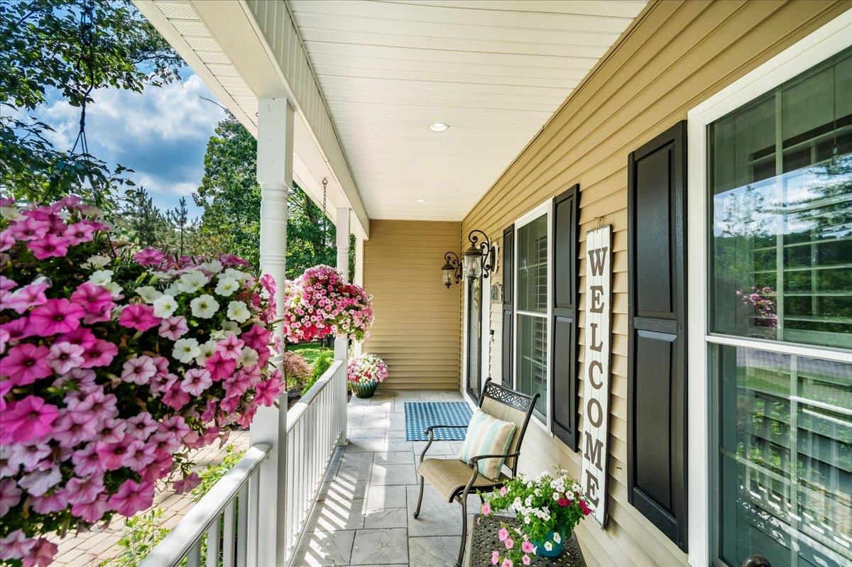 21 Moon Shadow Drive Pelham, NH 03076 - Photo 33 of 40