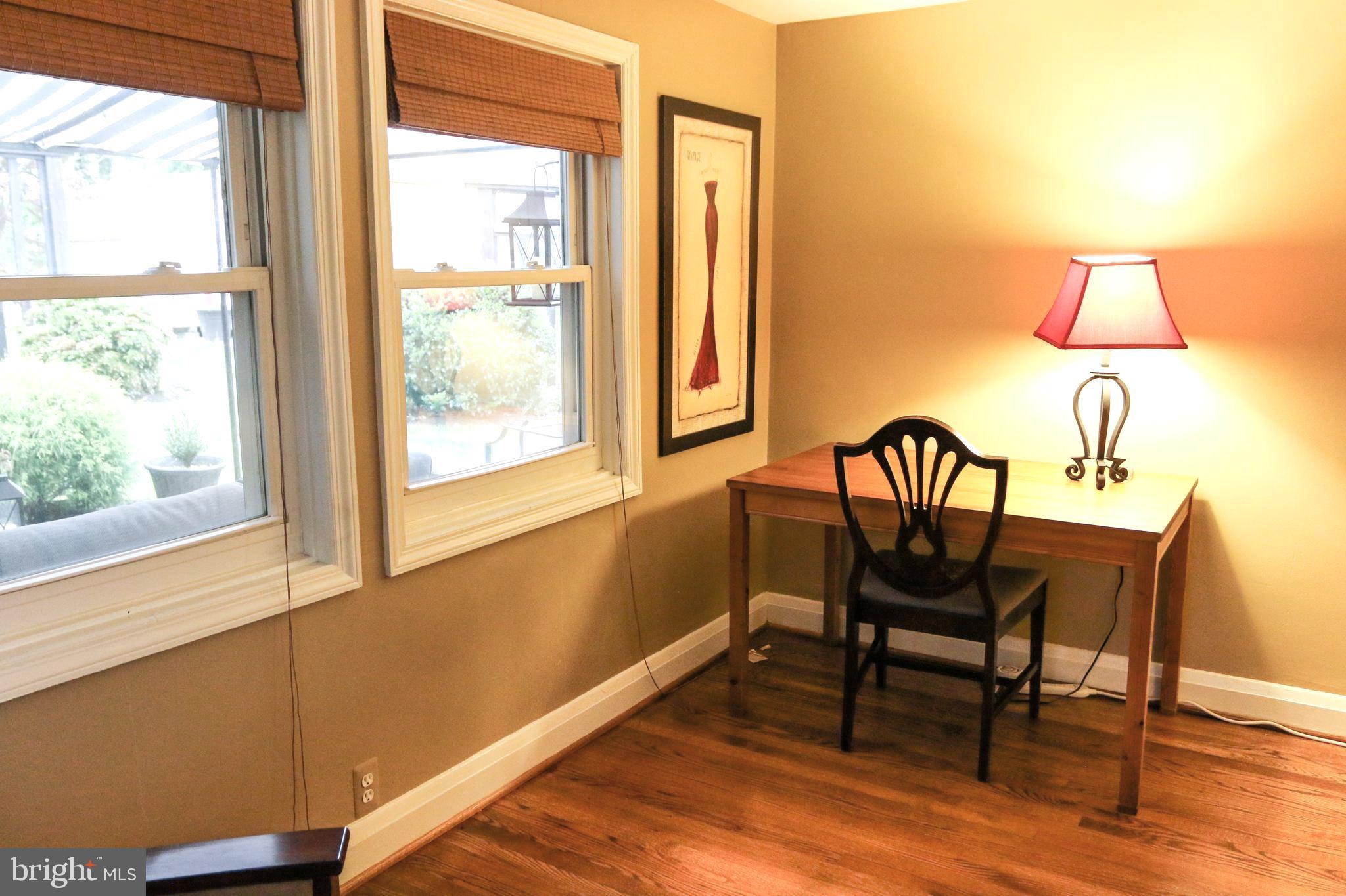 716 Devonshire Road Baltimore, MD 21229 - Photo 13 of 33