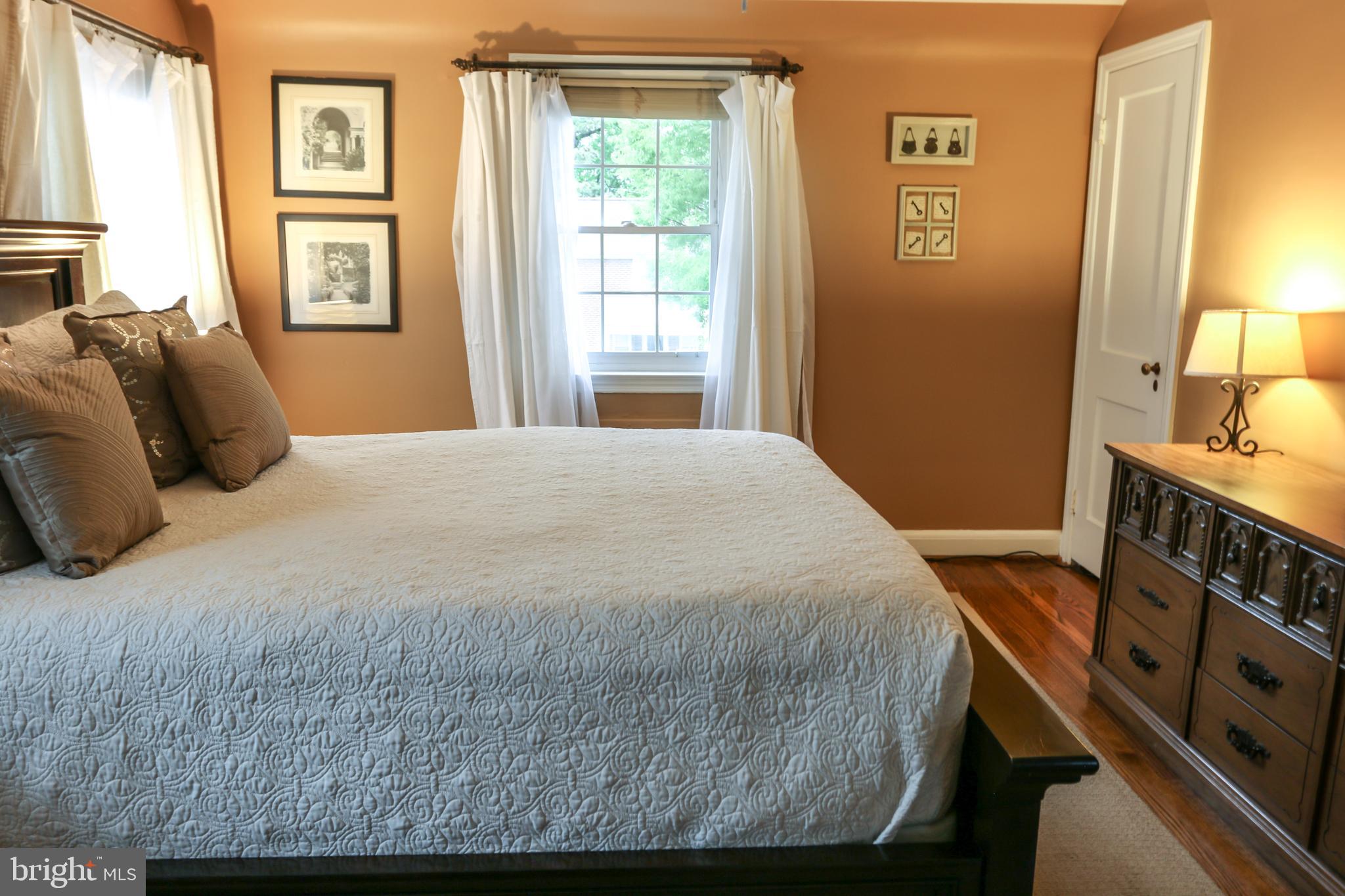 716 Devonshire Road Baltimore, MD 21229 - Photo 17 of 33