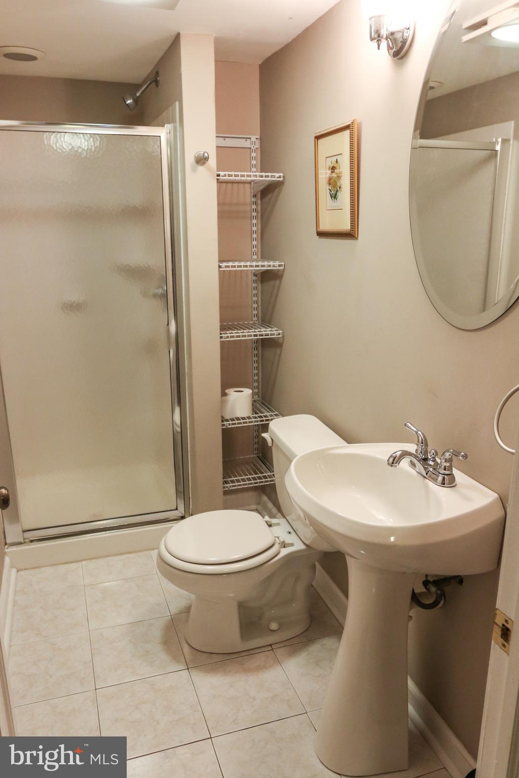 716 Devonshire Road Baltimore, MD 21229 - Photo 24 of 33
