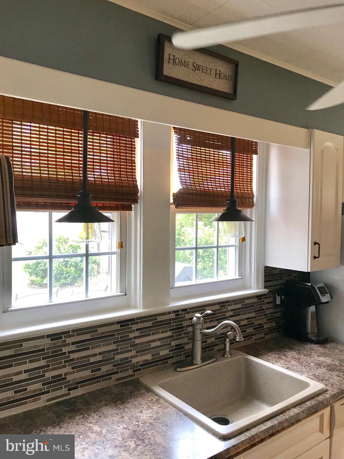 716 Devonshire Road Baltimore, MD 21229 - Photo 6 of 33