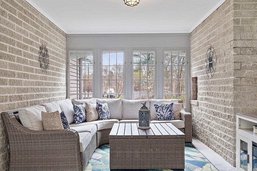 13 Olde Farms Road Boxford, MA 01921 - Photo 25 of 42 a living room with furniture and a large window