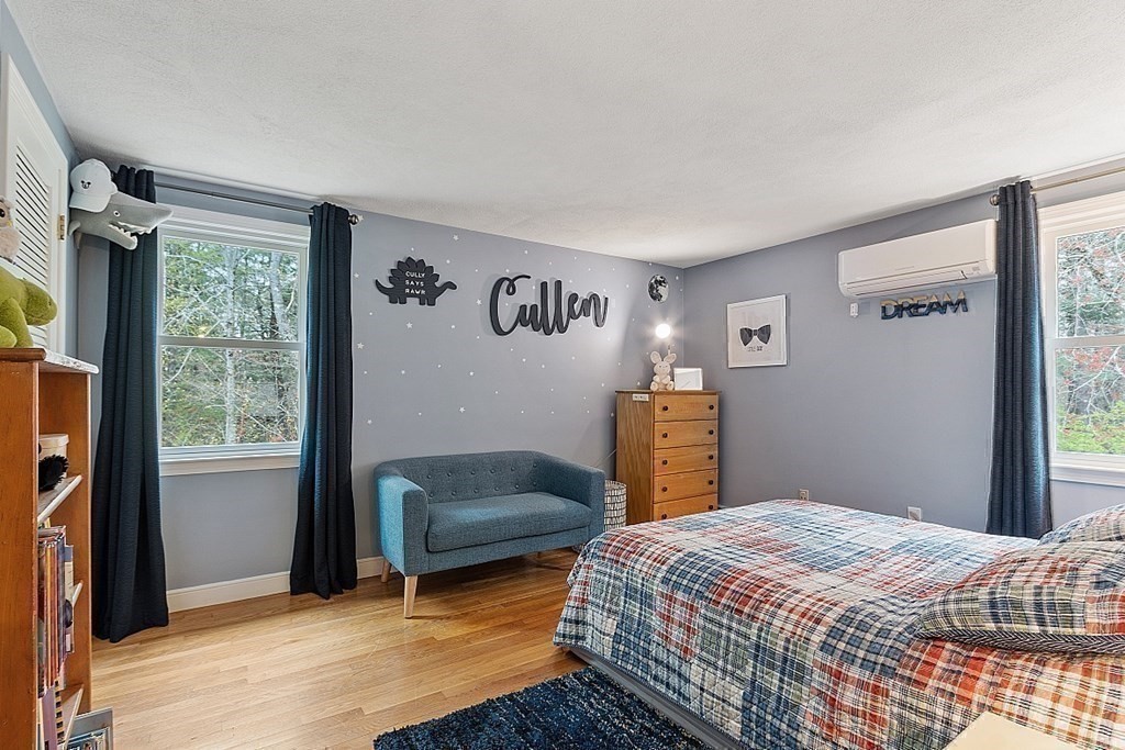 13 Olde Farms Road Boxford, MA 01921 - Photo 34 of 42 a bedroom with a bed and a window