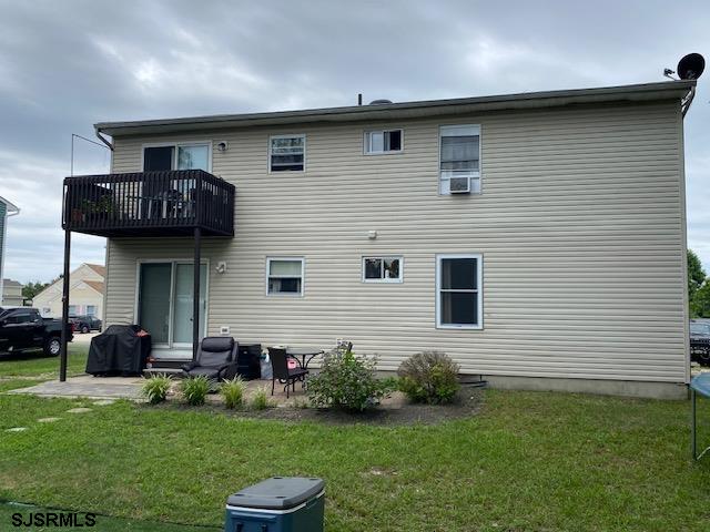 772 Jane Drive Manahawkin, NJ 08050 - Photo 4 of 18 a view of a house with a yard