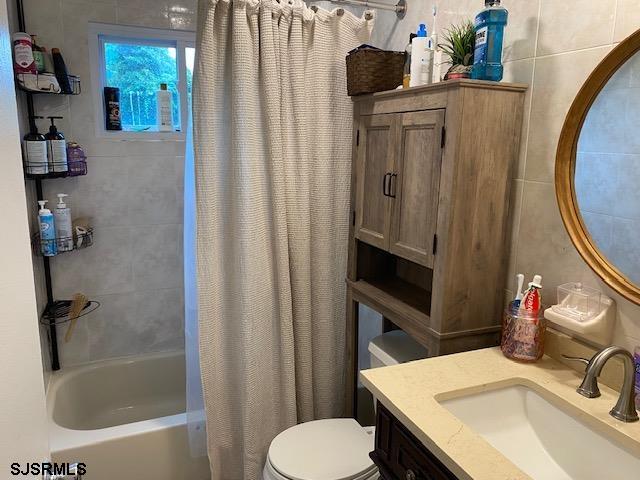 772 Jane Drive Manahawkin, NJ 08050 - Photo 9 of 18 a bathroom with a sink toilet and shower