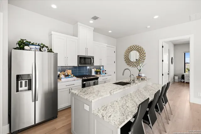 $3,195,000 | 122 Peach Springs, Boerne, TX 78006