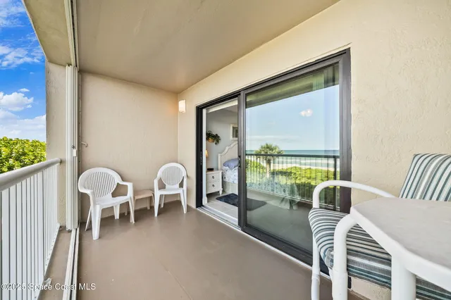$572,900 | 1415 North Hwy A1A, Unit 206, Indialantic, FL 32903
