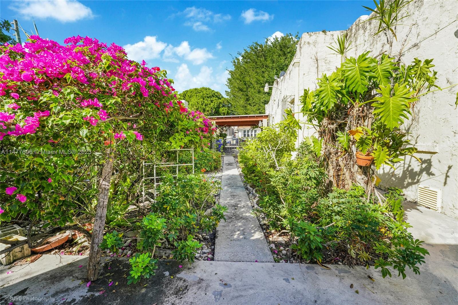 1037 Southwest 10th Avenue Miami, FL 33130 - Photo 15 of 19