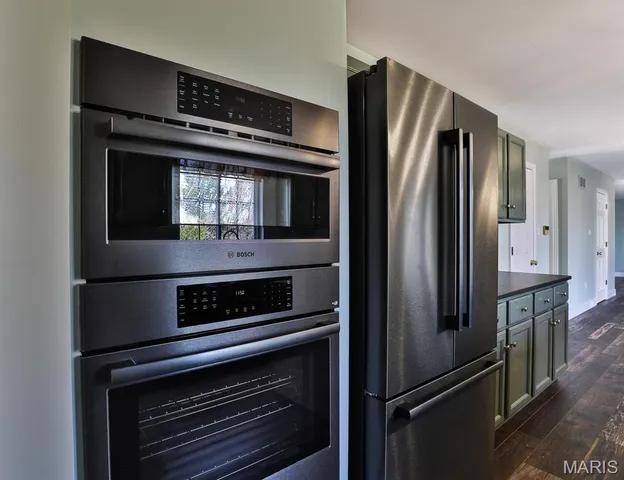 $595,000 | 5527 Hennsley Circle, Weldon Spring, MO 63304