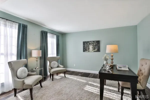 $575,000 | 5527 Hennsley Circle, Weldon Spring, MO 63304