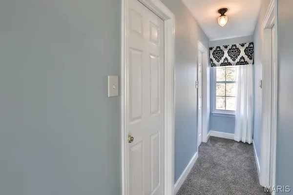$575,000 | 5527 Hennsley Circle, Weldon Spring, MO 63304