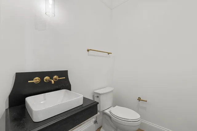 $1,150,000 | 1945 Northumberland Pass, Palatine, IL 60074