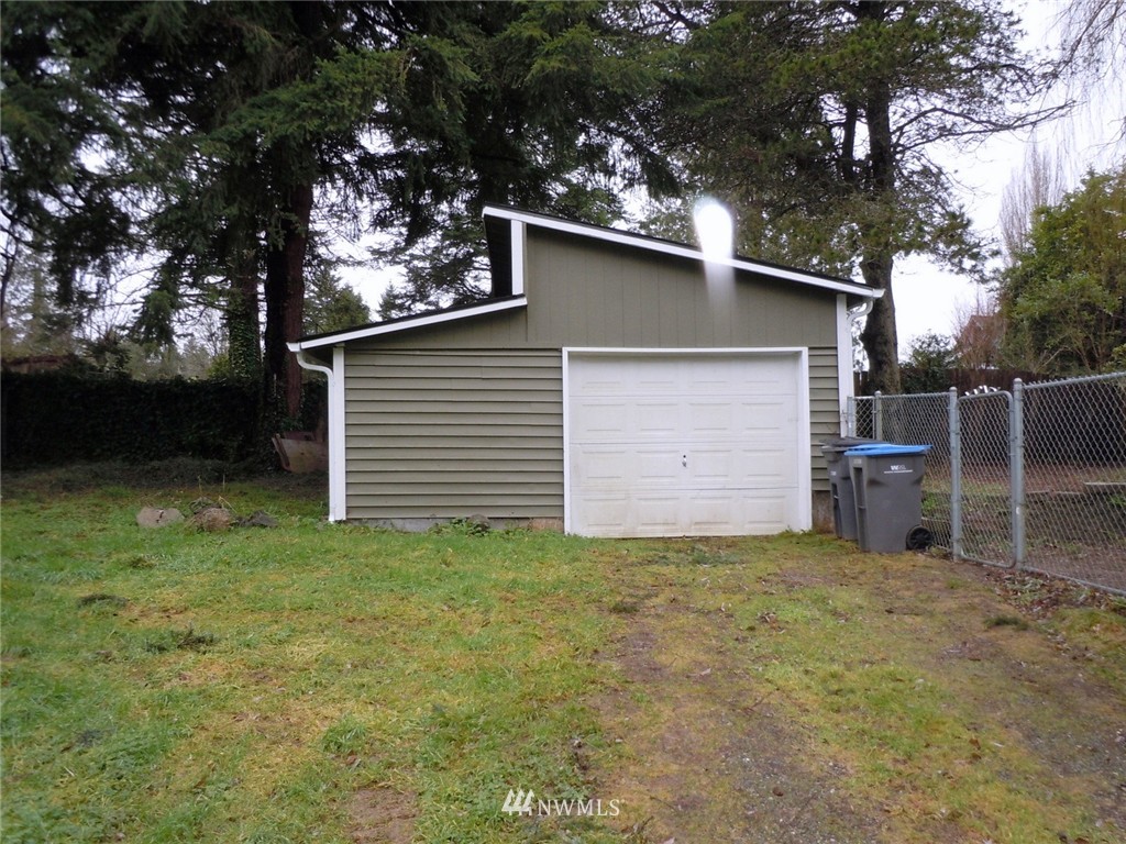 139 Ida Street West Bremerton, WA 98312 - Photo 16 of 17