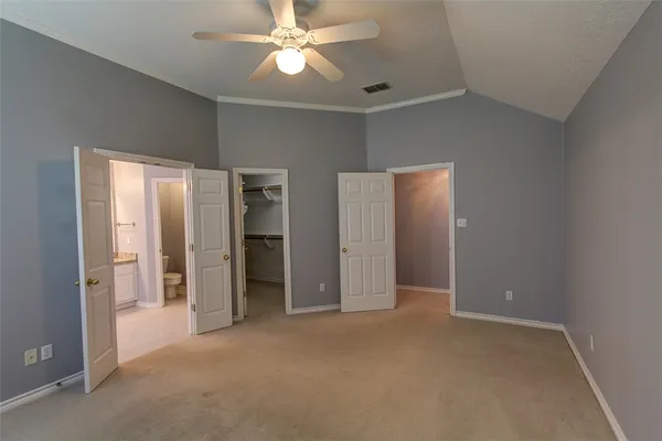 $2,250 | 305 Landsburg Lane, College Station, TX 77845