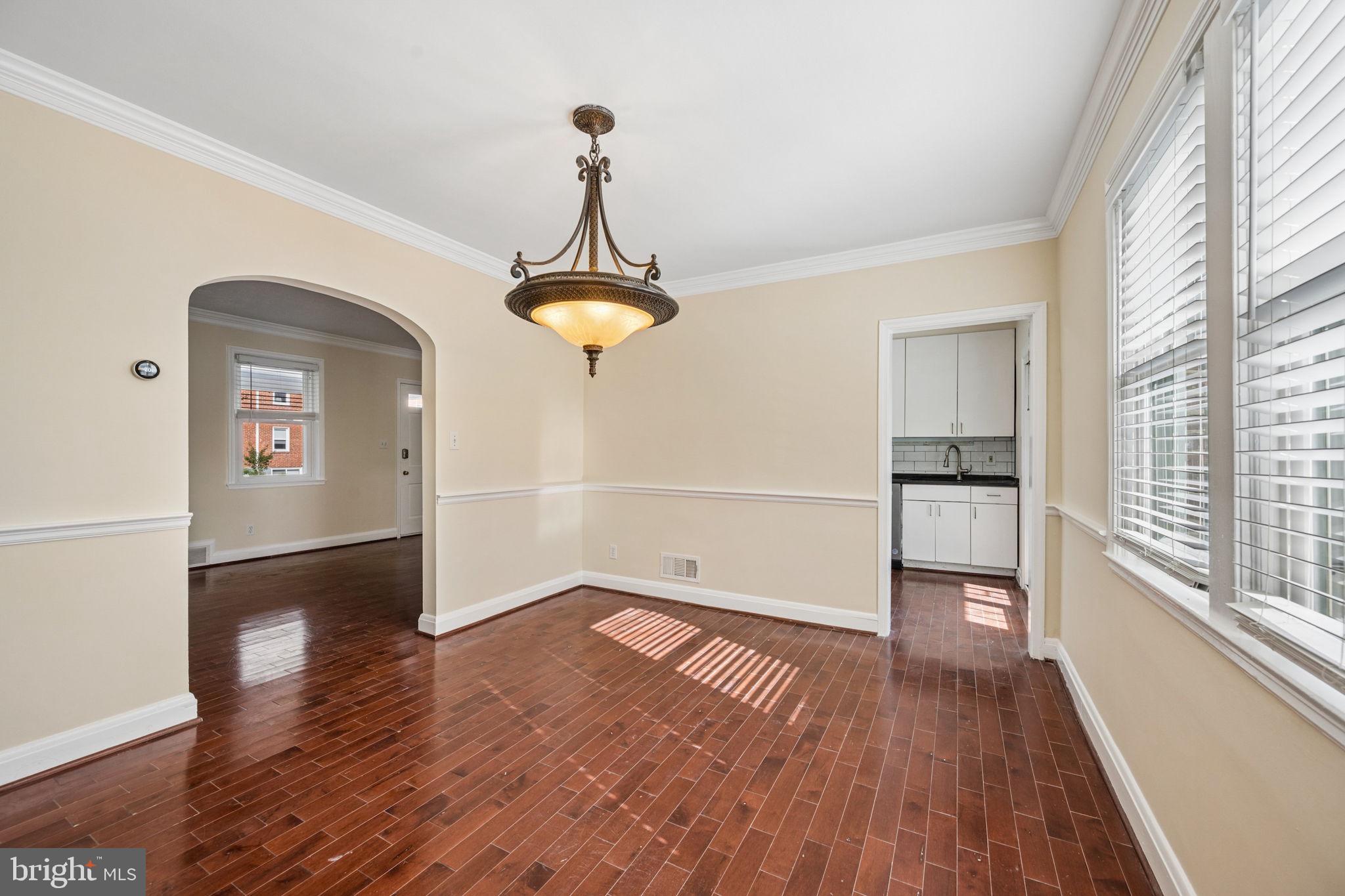 33 Briarwood Road Catonsville, MD 21228 - Photo 12 of 43