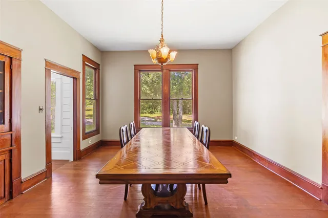 $640,000 | 38 Darrell White Road, Huntsville, TX 77340