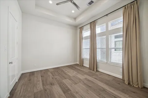 $435,000 | 728 Carriage Knolls Drive, Houston, TX 77008