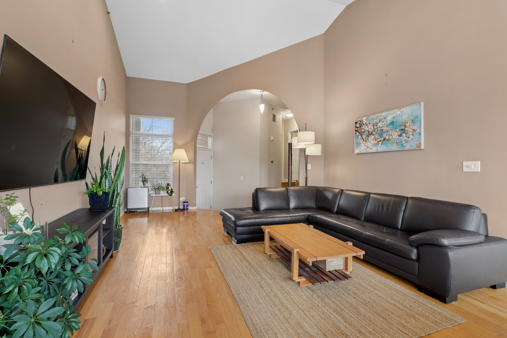 272 Prairie View Lane Wheeling, IL 60090 - Photo 4 of 24